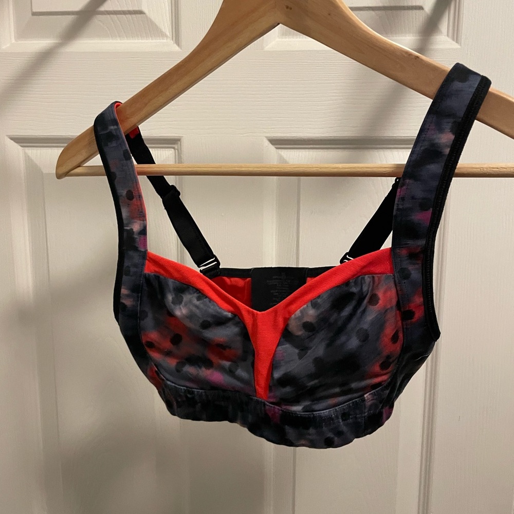 Lululemon bra